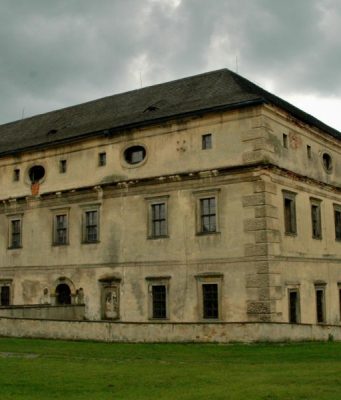 Kraj podpoří statisíci obnovu zámku ve Stvolínkách